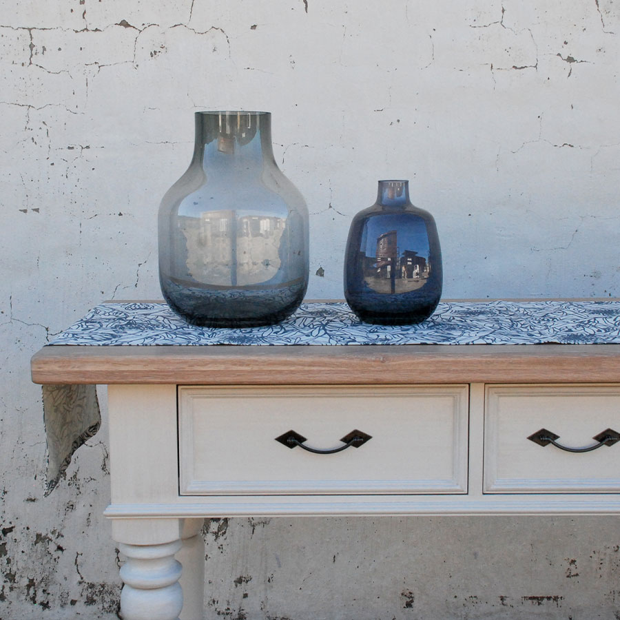 calais-3-drawer-serving-table-jb-furniture-manufacturers-antique-white-smoke-03.jpg